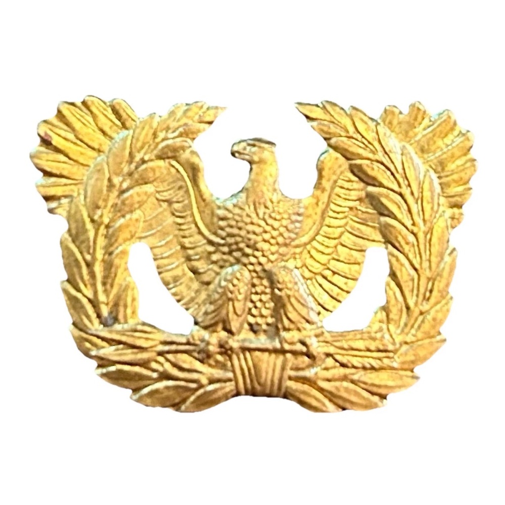 Original WWII U.S. WARRANT OFFICER ARMY EAGLE CREST MEDAL   LI-GI 1/1975-1/1986
